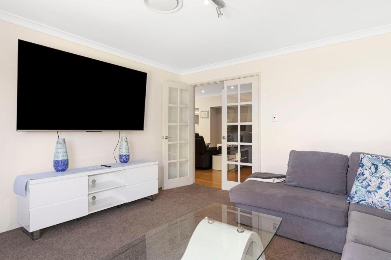 Baudins Of Busselton Bed And Breakfast - Adults Only Экстерьер фото
