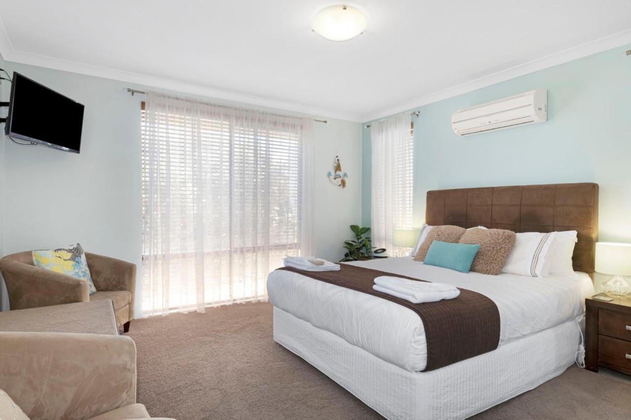Baudins Of Busselton Bed And Breakfast - Adults Only Экстерьер фото