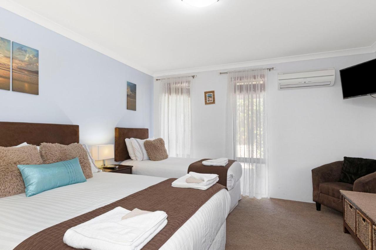 Baudins Of Busselton Bed And Breakfast - Adults Only Экстерьер фото