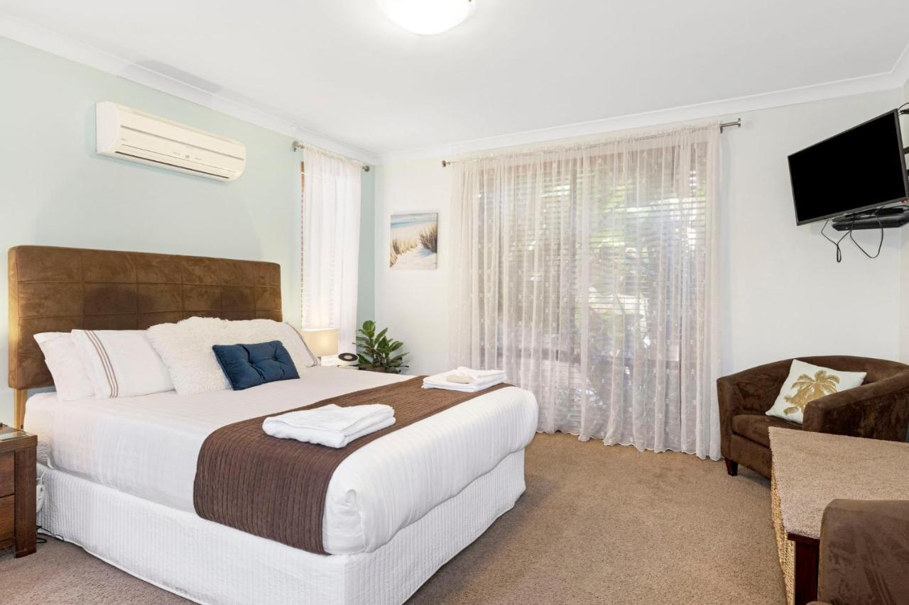 Baudins Of Busselton Bed And Breakfast - Adults Only Экстерьер фото