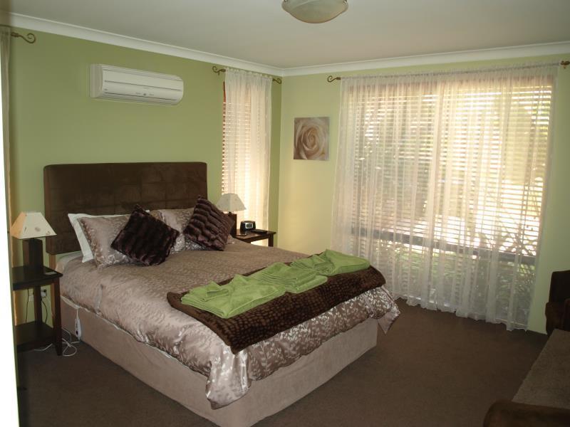 Baudins Of Busselton Bed And Breakfast - Adults Only Экстерьер фото