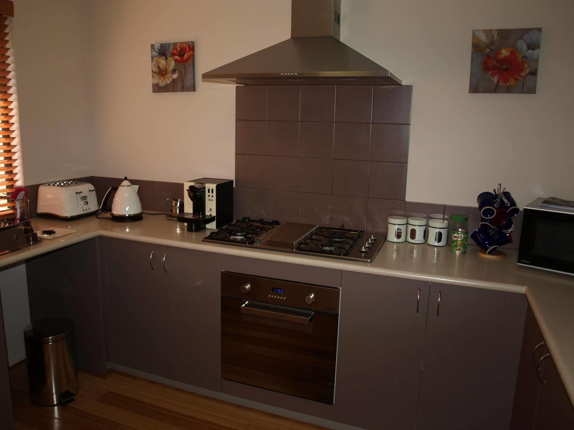 Baudins Of Busselton Bed And Breakfast - Adults Only Экстерьер фото